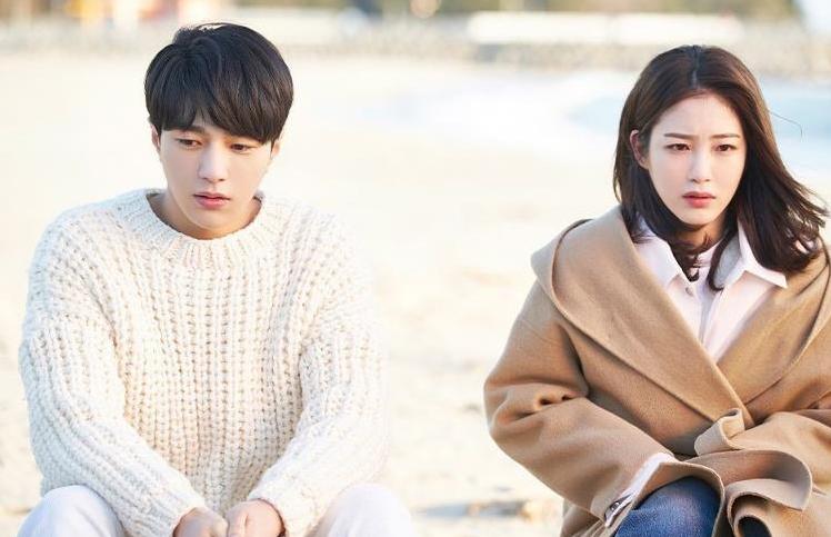 推荐3本*场官**小说，一段失败的恋情，负气去了人人都不愿去的乡镇