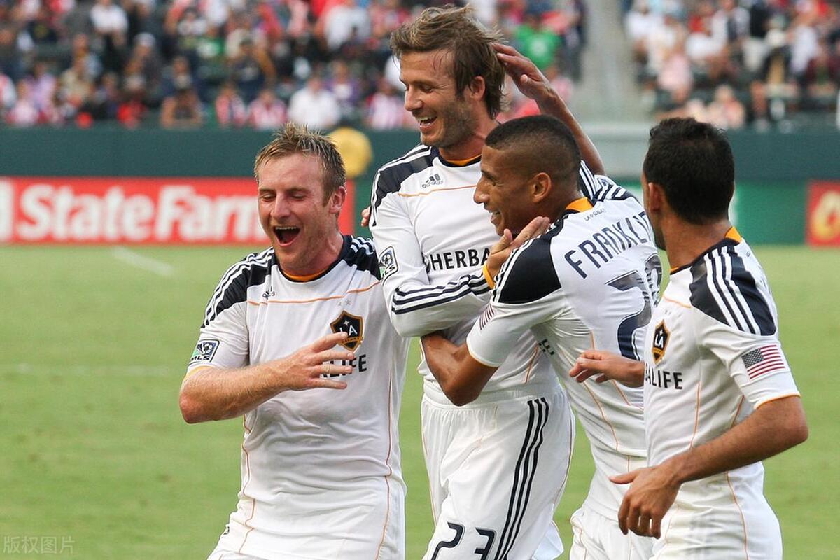 梅西争夺战以拼西西模式落幕！五大联赛一片寂静，涉嫌关联交易！