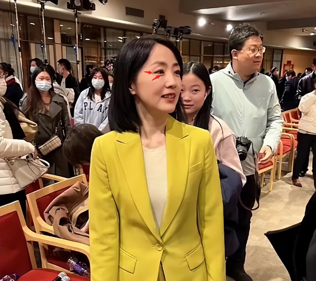 央视气象一姐杨丹近照曝光,央视气象女神杨丹私下露面