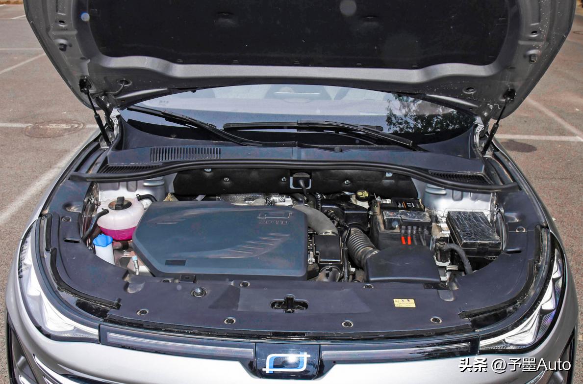 错位竞争鹰击长空,10万级家庭智选suv奔腾t90