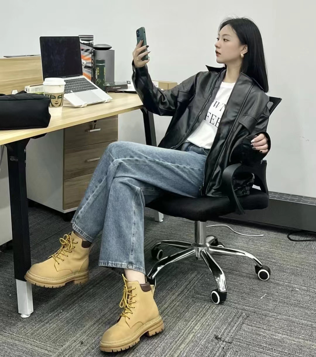 冬季黑色皮衣穿搭图片大全男,洋气黑色皮衣套装10岁