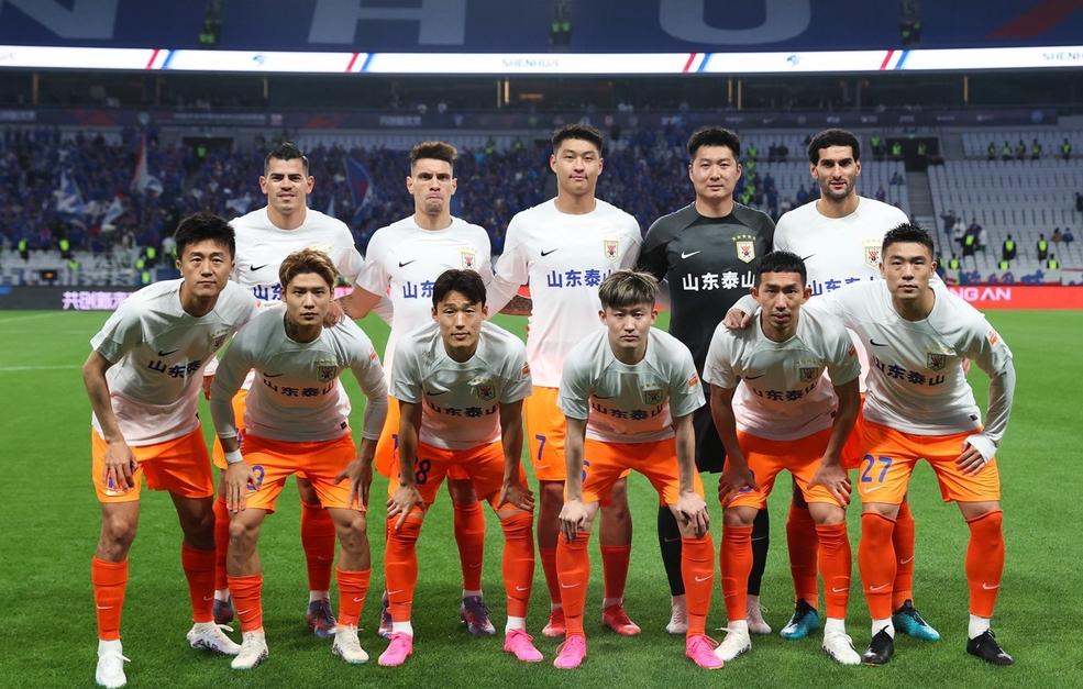 为什么中超球衣都是耐克的,为什么中超球衣没球员名字