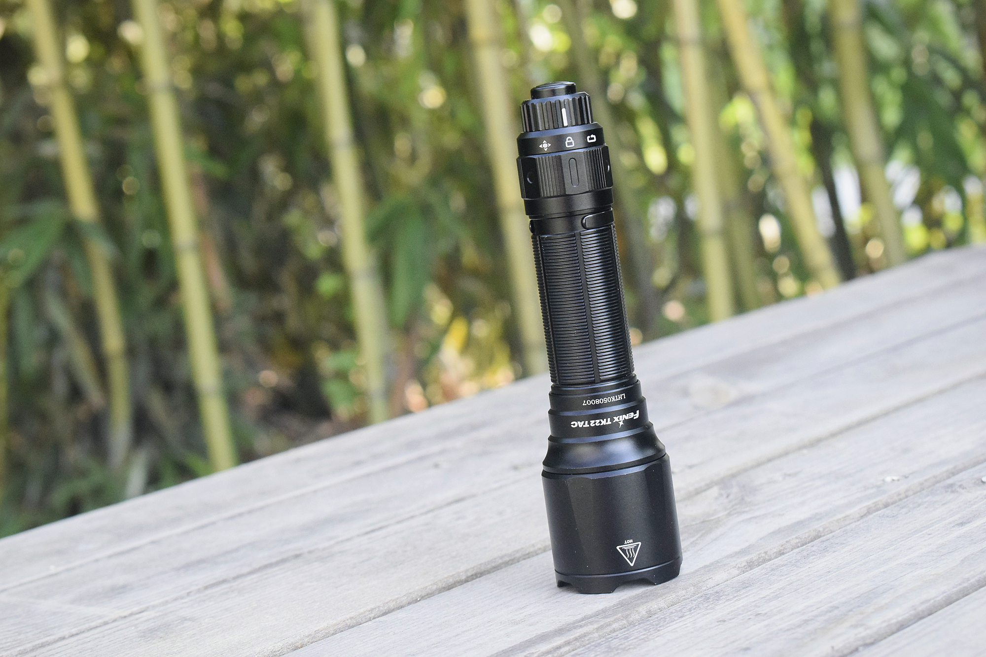 菲尼克斯fenixtk11tac手电速评,菲尼克斯tk75-2018手电评测