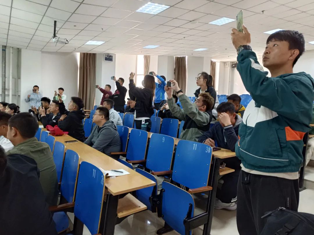 呼和浩特市赛罕区青少年足球培训,呼和浩特市足球成人培训