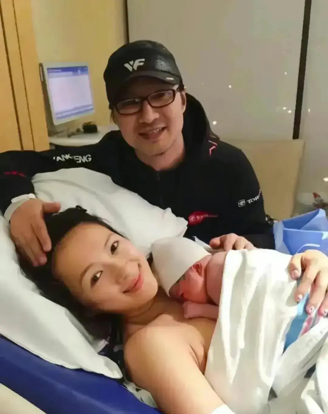 小苹果回应被吐槽,小苹果发文宣布自己的态度