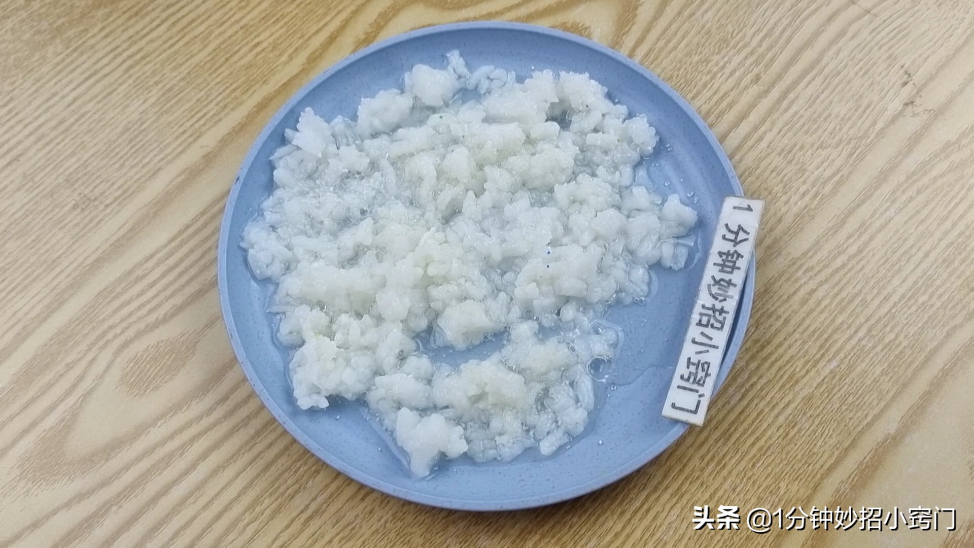 灭蚂蚁最有效的土方法消灭蚁巢,蜂箱灭蚂蚁最有效的土方法