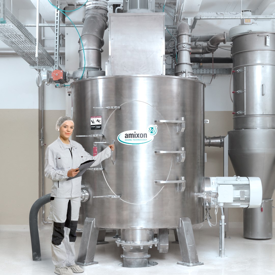 韩国面包厂女工卷入搅拌机惨死,公司给她葬礼送来两箱面包慰问?