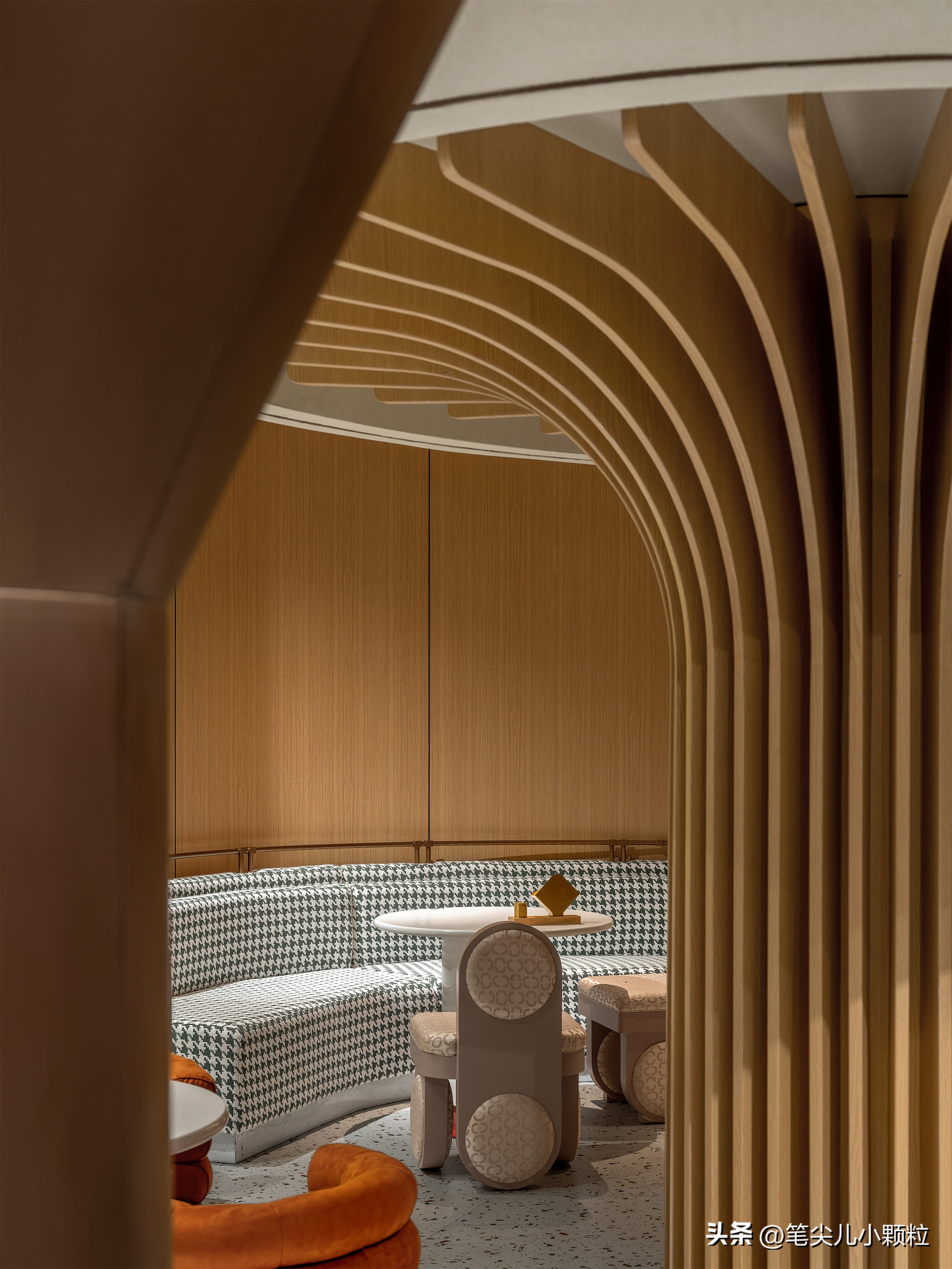 涓逛笢姘寸ぜ娓╂硥閰掑簵姘村惂,灞变笜鑱氭渤娓╂硥閰掑簵娲楁荡璁捐