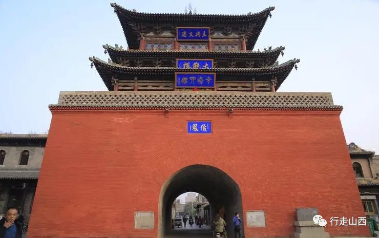 疫情下不放弃坚持与努力,疫情下的倔强者