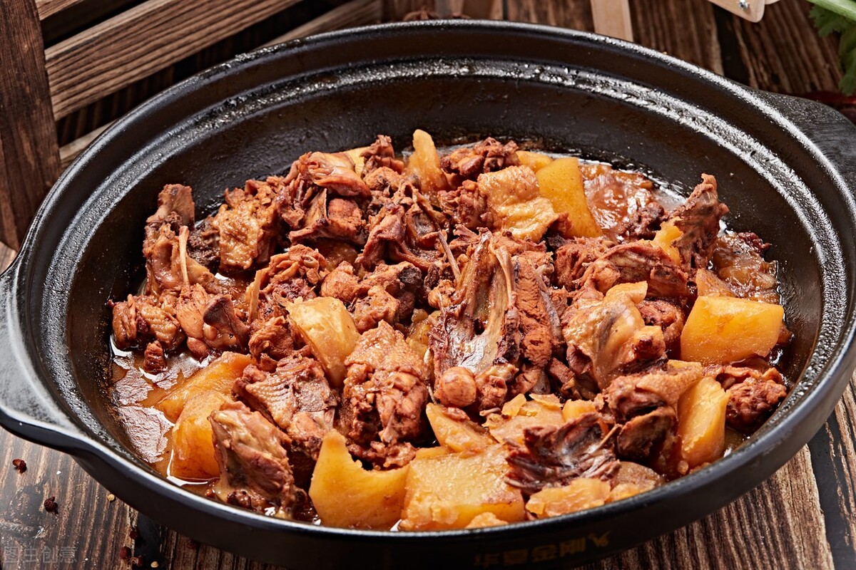 炒菜锅不要铁锅,炒菜锅怎么选铁锅不锈钢锅不粘锅