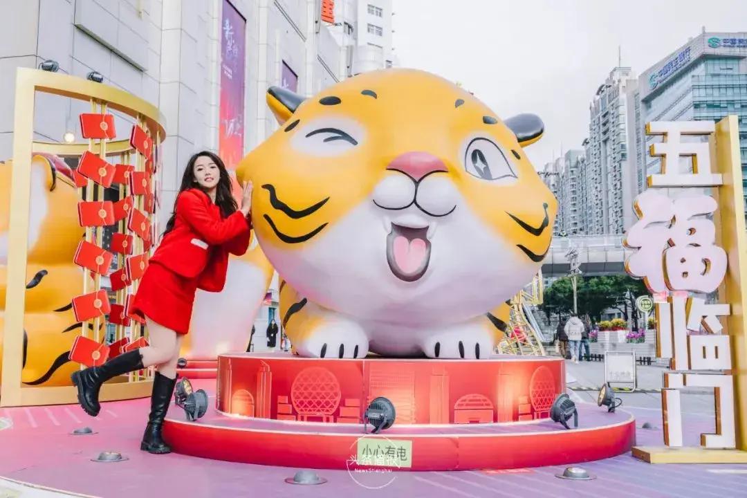 徐家汇商圈“新春档”狂欢趴热力来袭，快来解锁2022新春「红」运