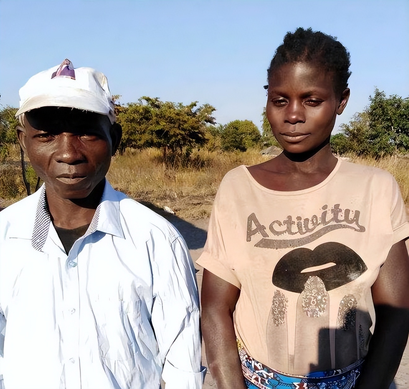 非洲19岁女孩远嫁河南48岁农民,生俩混血儿,称:我每天都在享福
