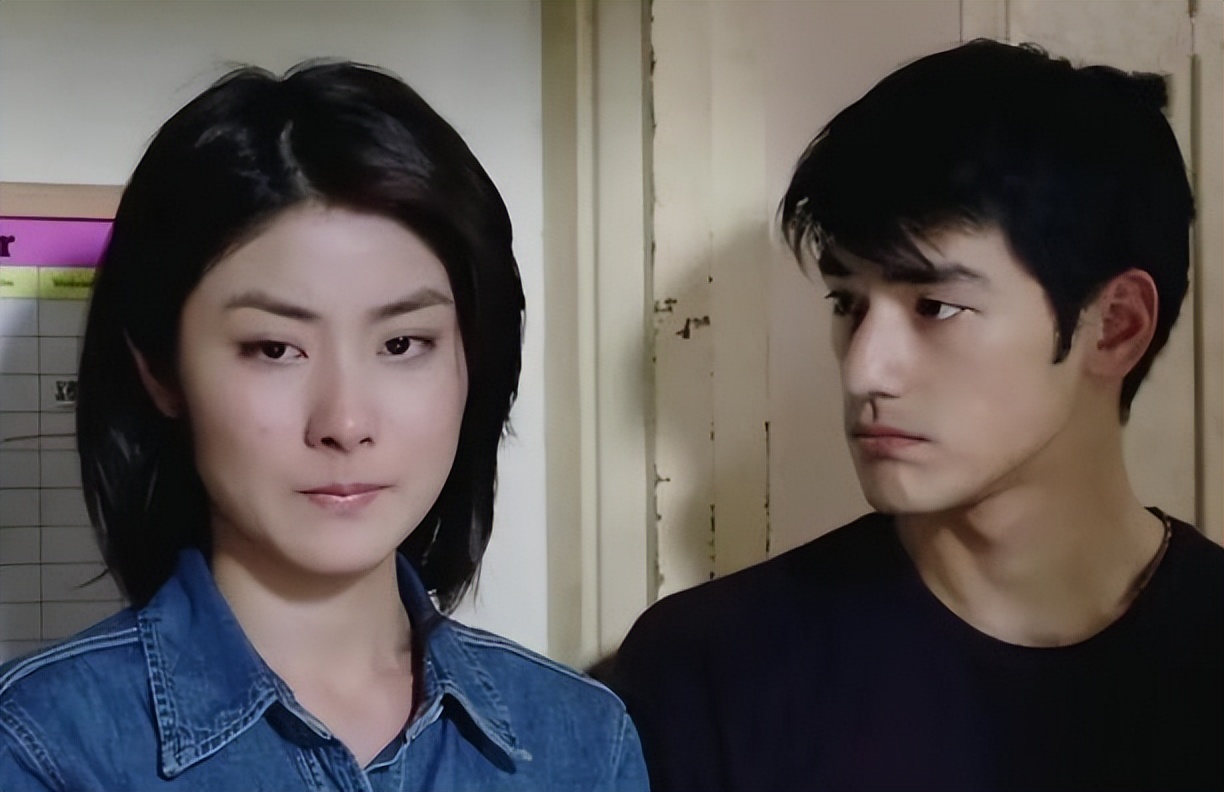 十二部催人泪下的爱情电影,十大催人泪下的爱情电影推荐