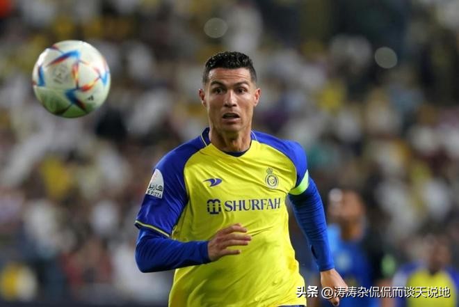 足球每个位置都能踢的球员,足球场上各个位置的球