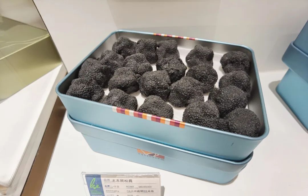 杭州大厦“冬令进补”天花板，有什么来头？