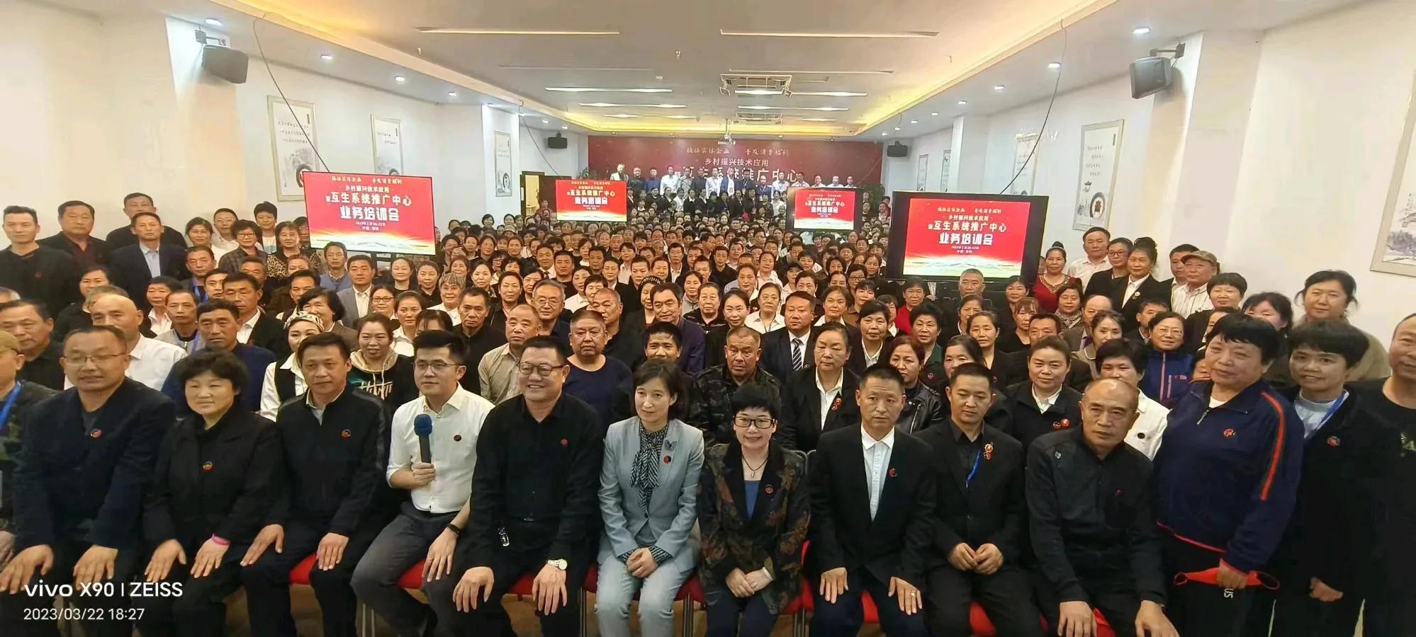 心中有方向脚下有力量眼中有光芒,心中有方向脚下有力量啥意思