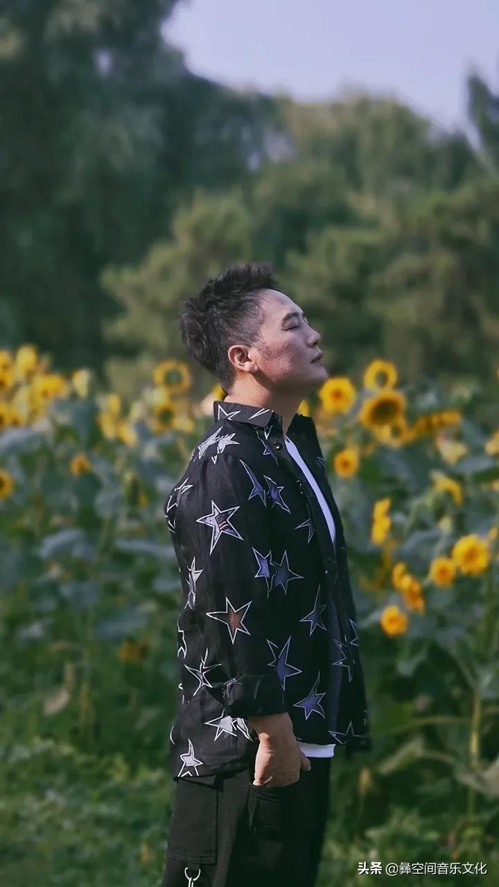 彝族有名的音乐人,彝族歌手音乐