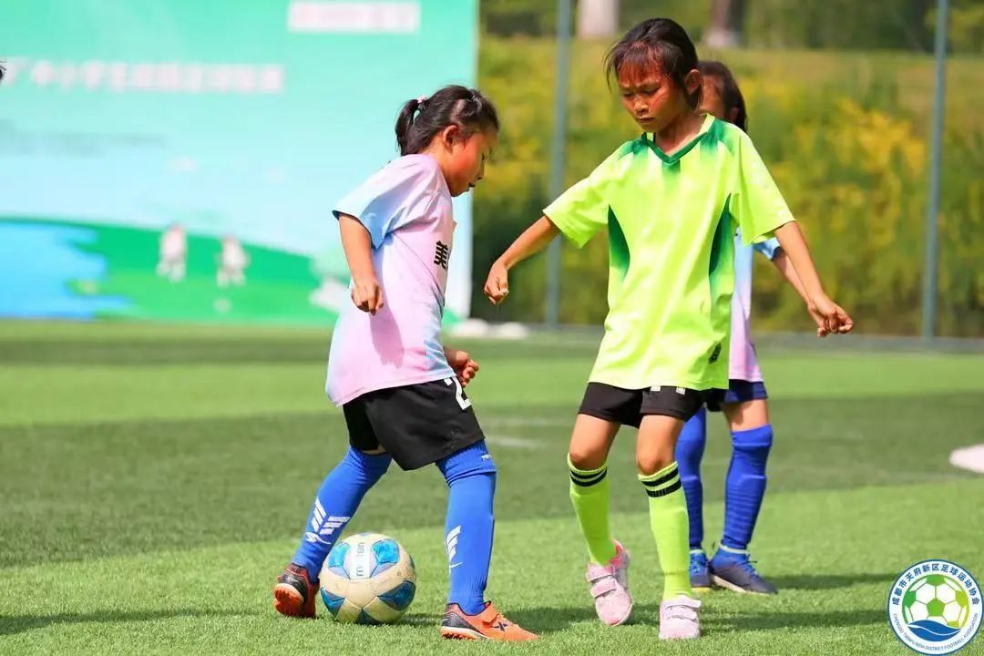 东湖路小学校园足球总决赛,喜报校园足球冠军