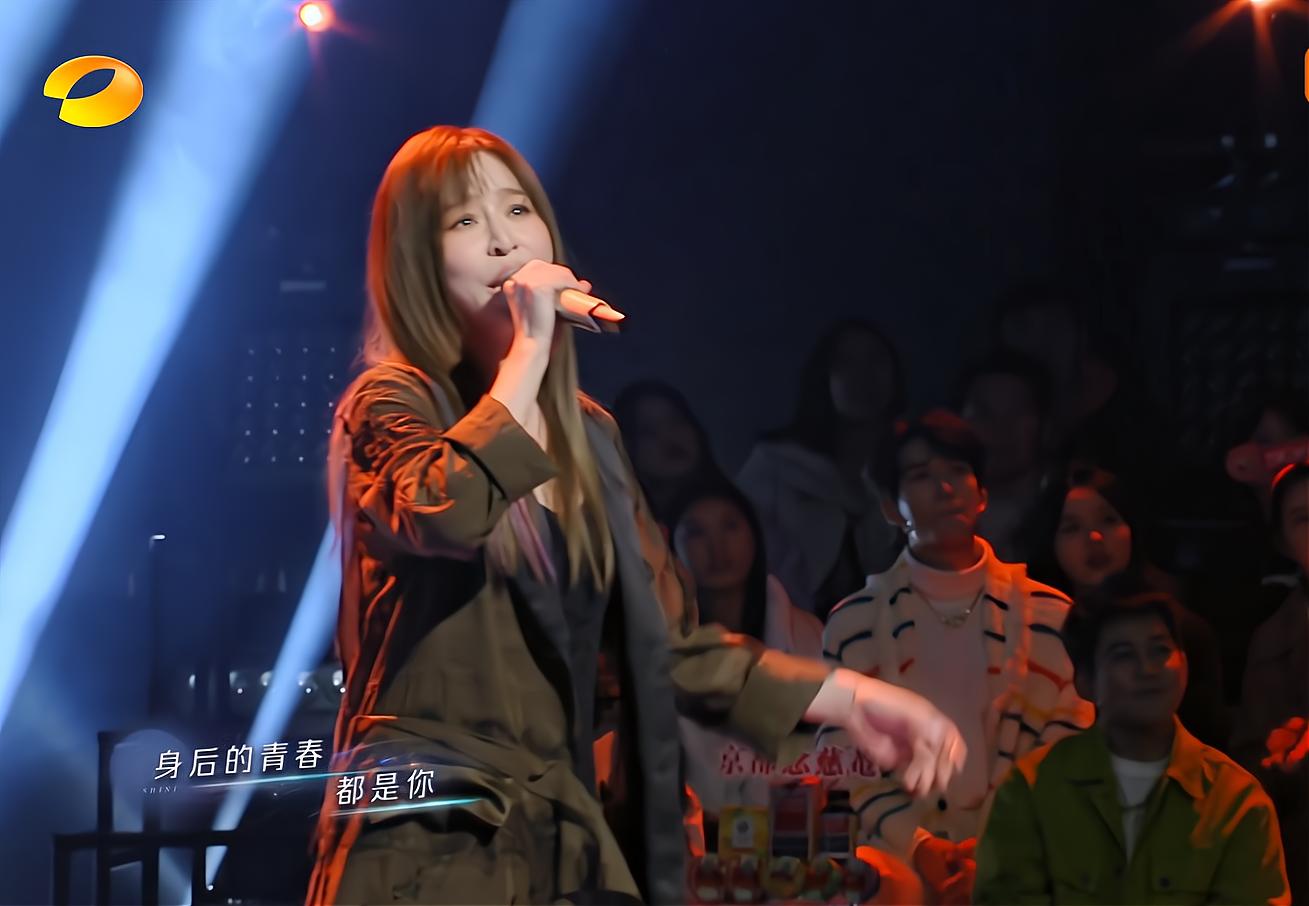 鐜嬪績鍑岃嫃鏈夋湅鍞卞姛璋佸ソ,鑻忔湁鏈嬬帇蹇冨噷鍞卞姛瀵规瘮