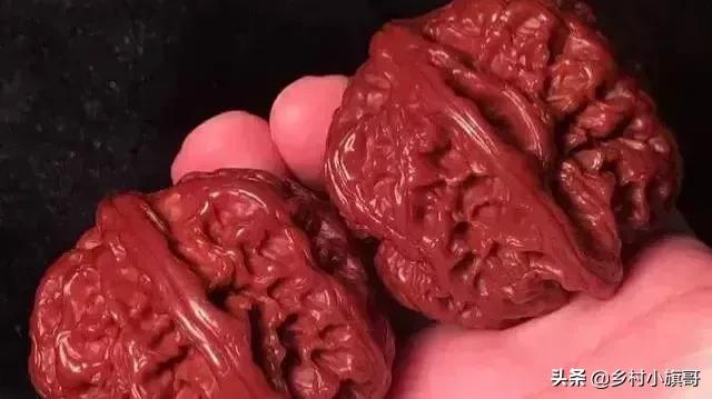 新买的文玩核桃是先刷还是先盘,刚开皮的文玩核桃能直接盘玩吗