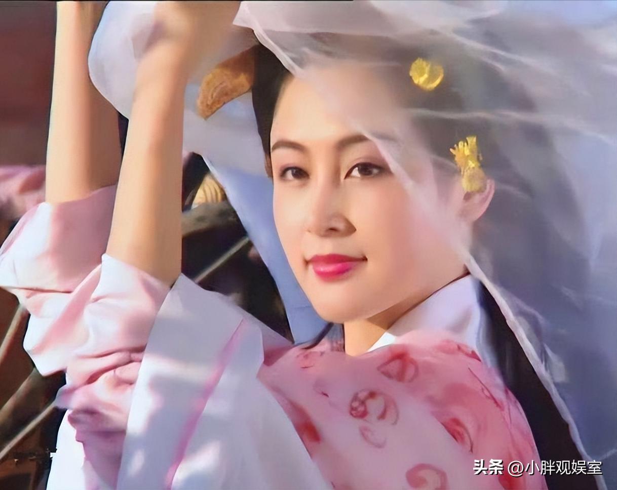 年轻时陈红被誉为大陆第一美人,陈红在陈凯歌之前的情史