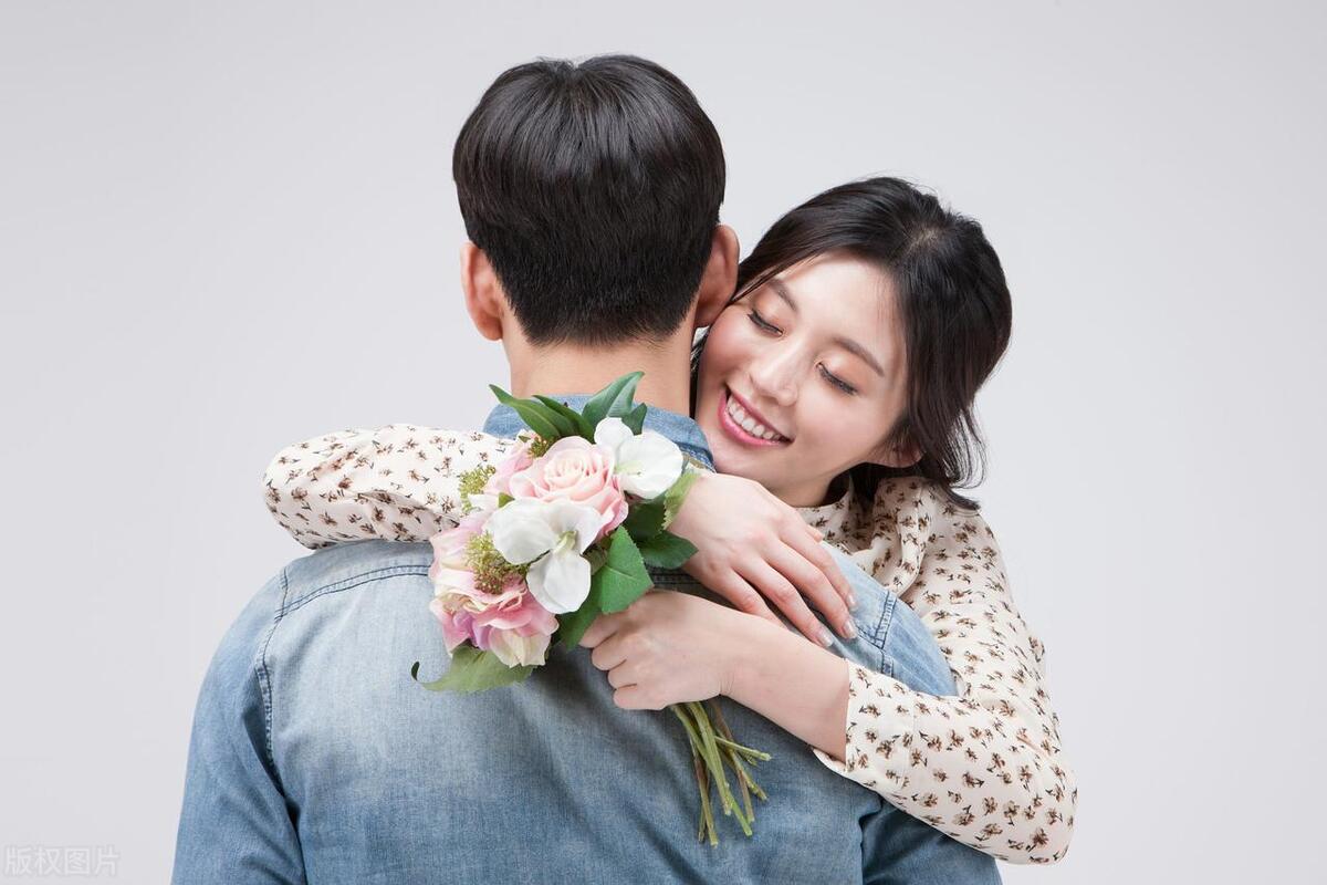 属蛇的和什么属相相配最合适,属蛇的人最佳配对有哪几个属相