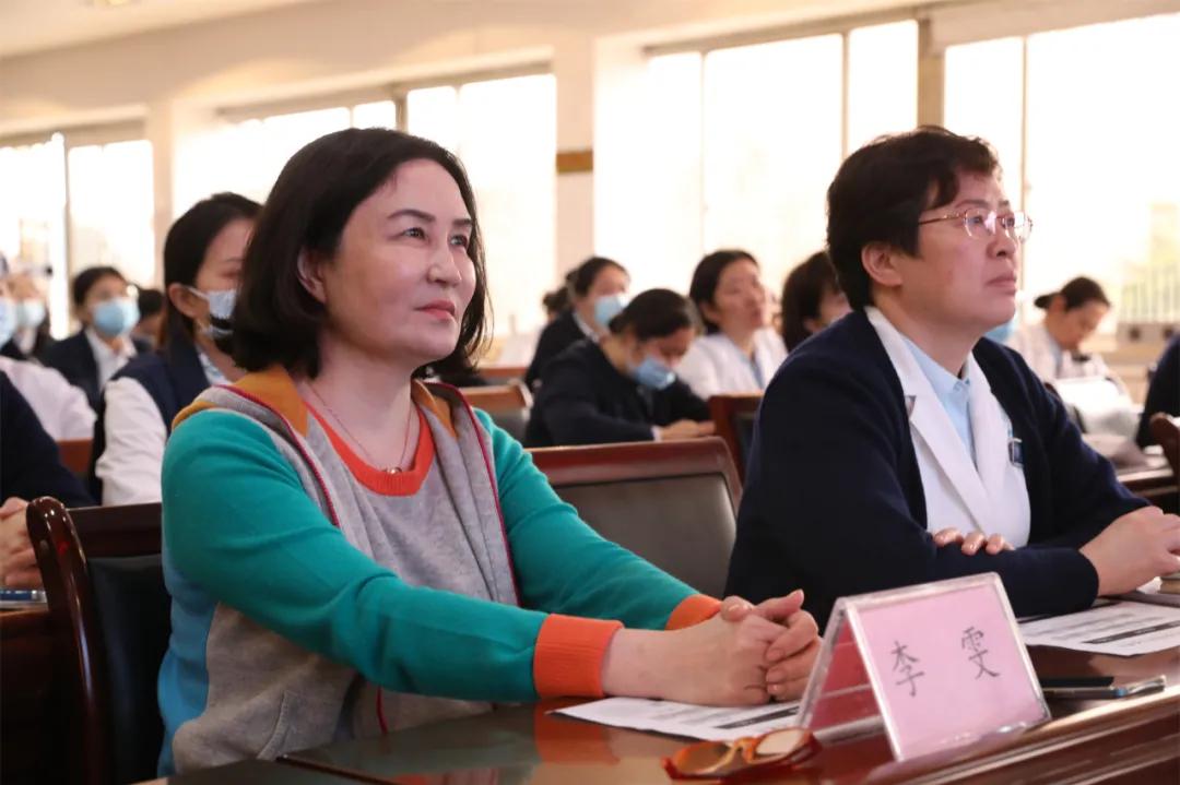 中心医院护理工作汇报,护理中心的工作总结