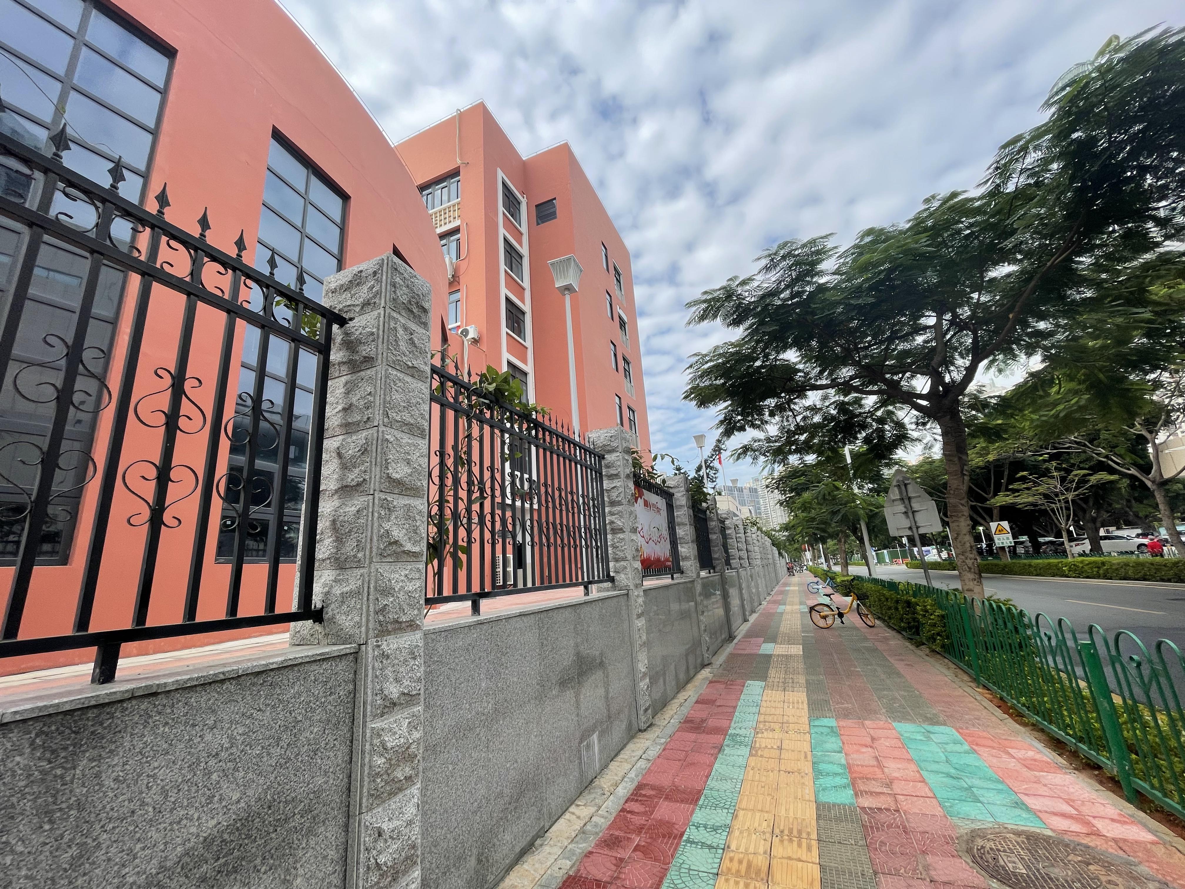 厦门莲花中学为什么叫莲花中学,厦门市莲花中学简介