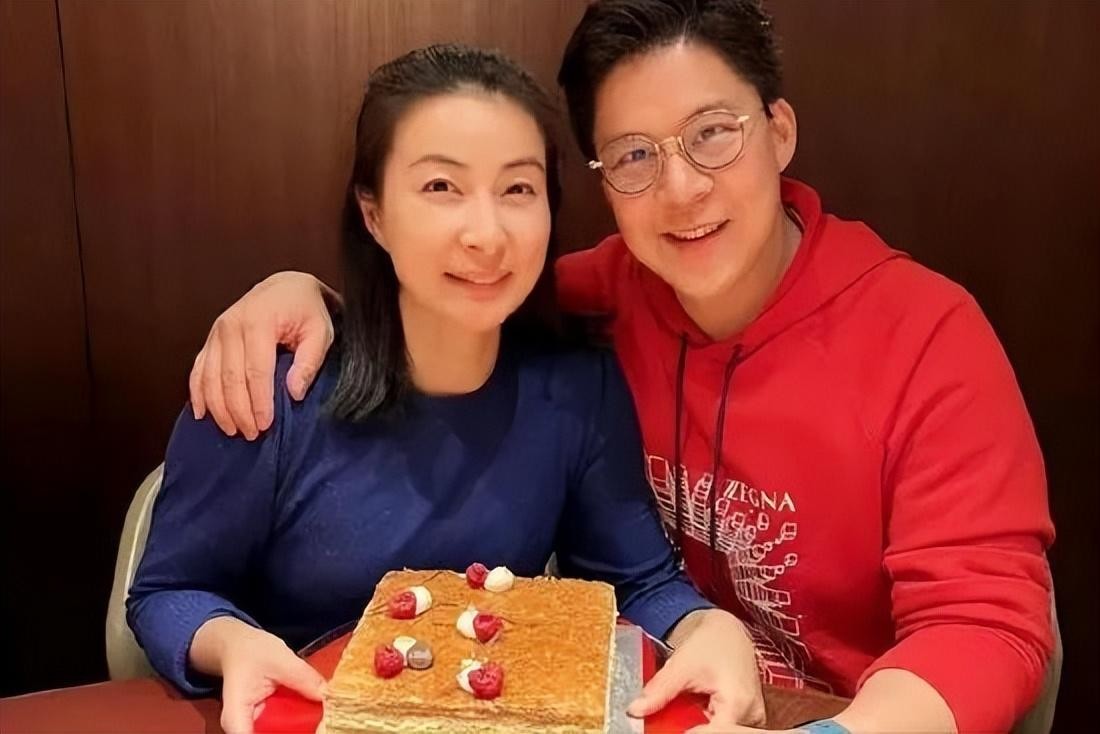 霍启刚郭晶晶在香港的地位,霍启刚郭晶晶香港媒体评价