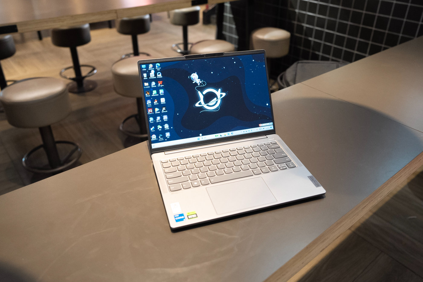 联想小新pro142023款是轻薄本吗,联想小新pro14笔记本2022款评测