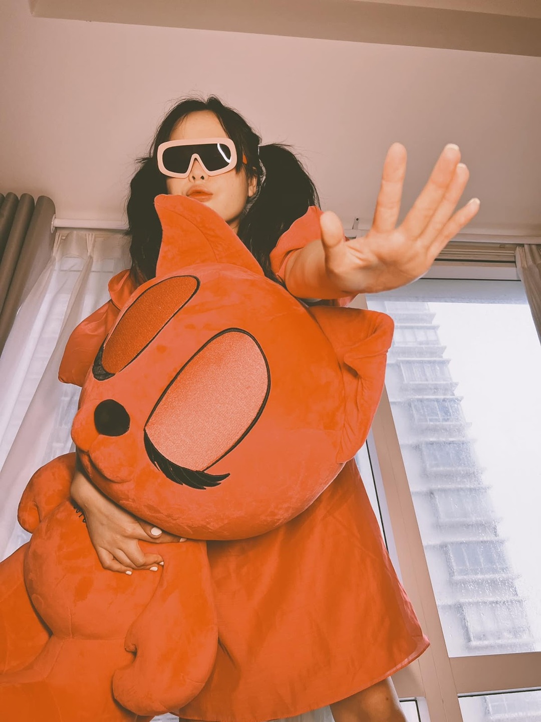 越南农村姑娘骗婚,27岁越南女子假扮富婆