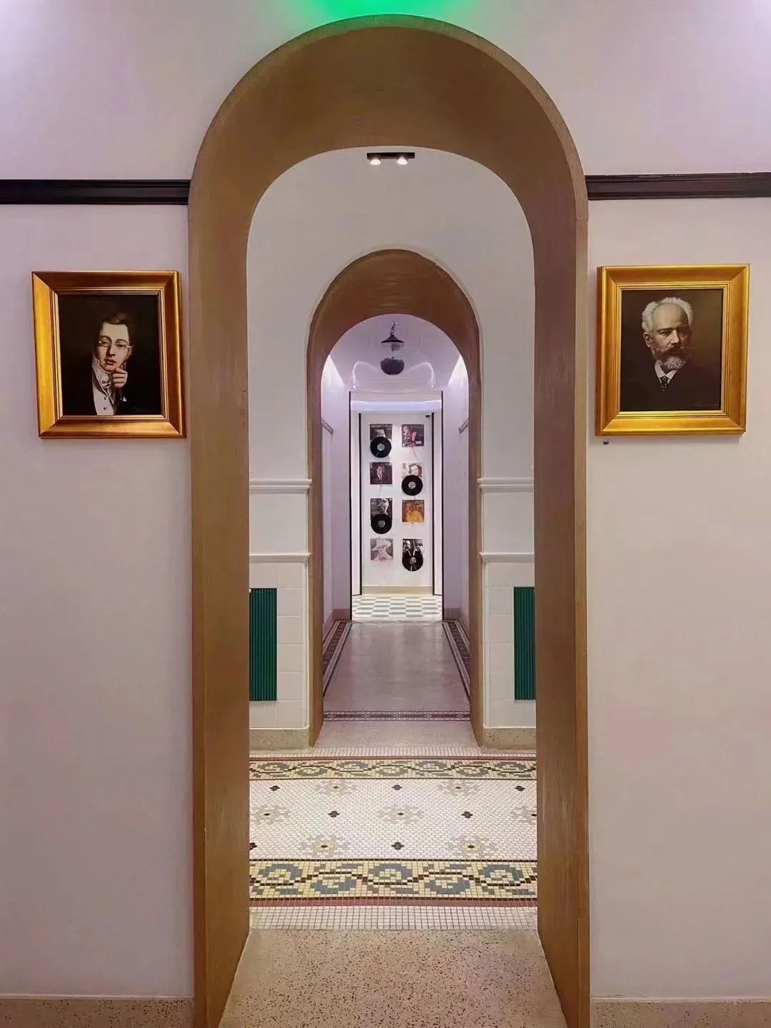 文化特色业态占比超6成!夏天的十四行诗,就在建筑与音乐交汇的这片街区