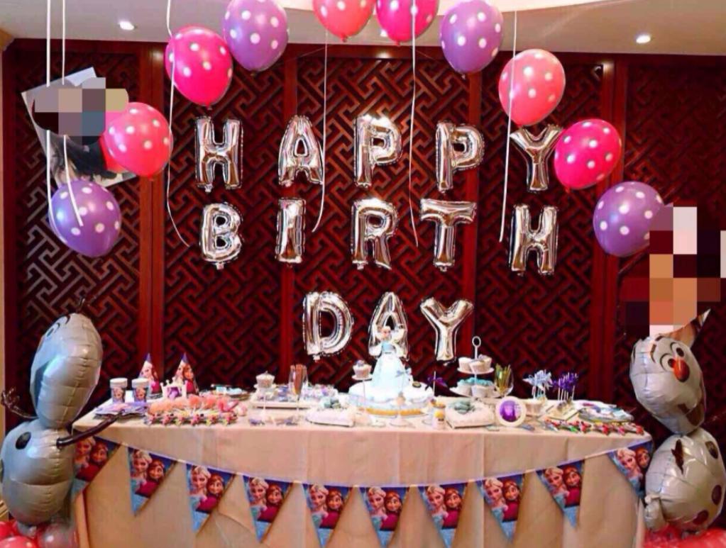 拇指姑娘出生时只有10公分,拇指姑娘出生时仅280克长大