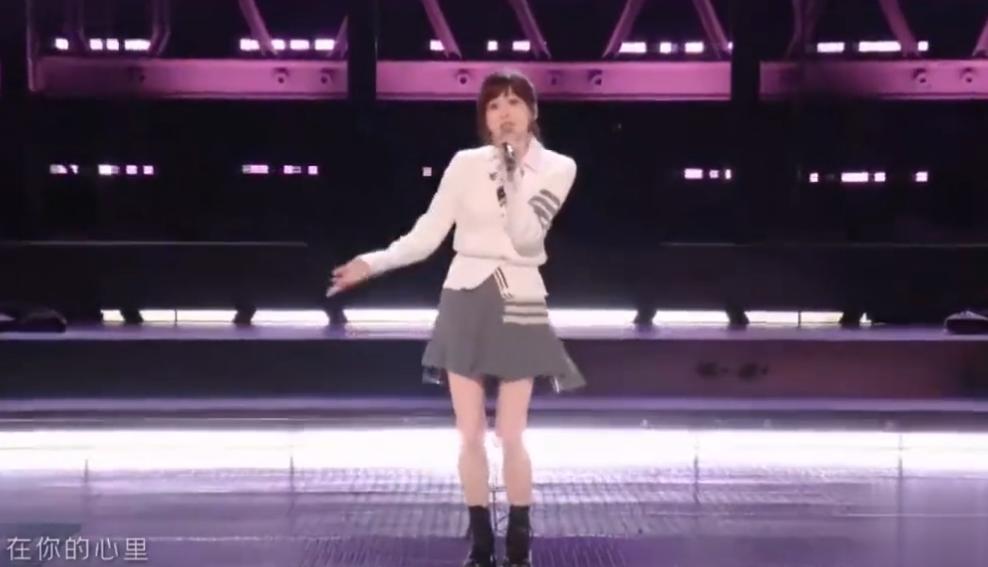 女星珠圆玉润和骨瘦如柴的差距,女星瘦骨如柴珠圆玉润