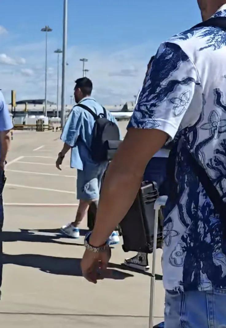 梅西抵达中国阿根廷中国行,梅西抵达北京