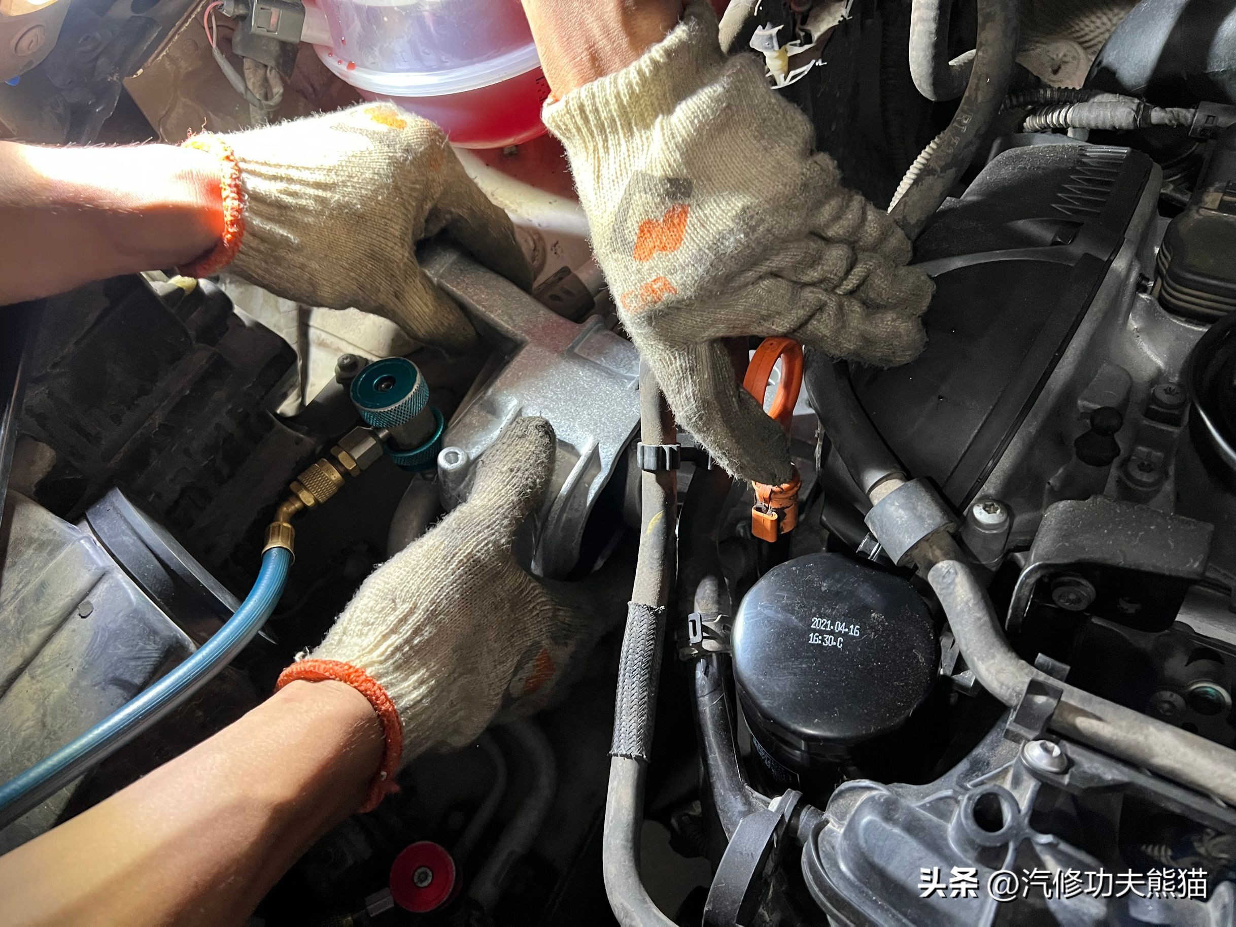 大众途观三百公里烧一升机油,途观3代发动机烧机油