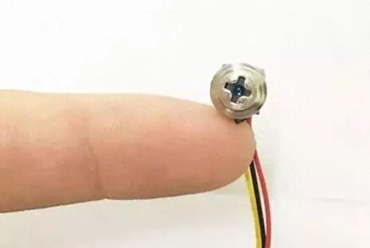 女生是如何在这些“不良网站”上被*拍偷**的？在家要小心