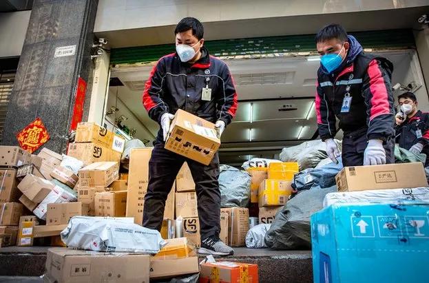 如果我说顺丰快递员是多面手，应该没人反对