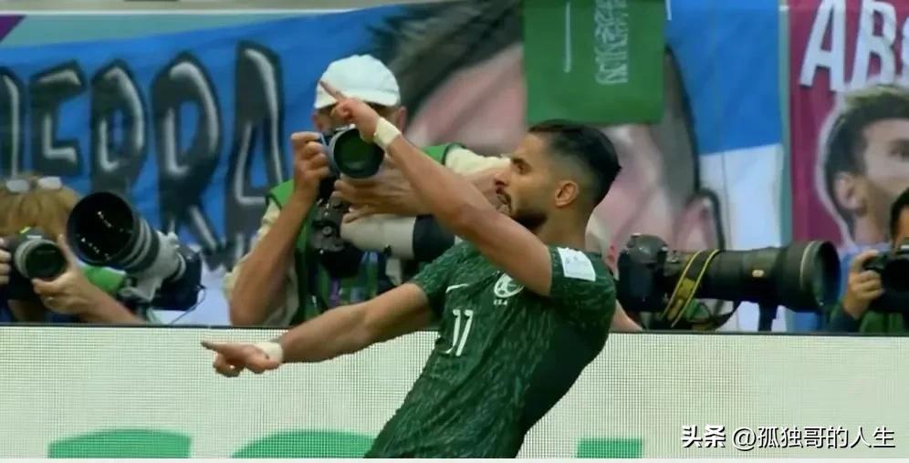当球迷看到中国队赢了,当国足赢阿根廷