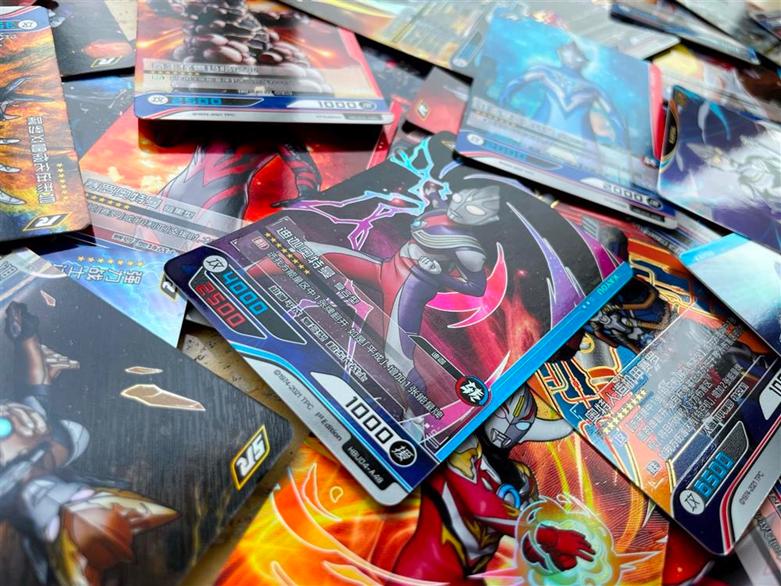 花200万都集不齐的奥特曼卡,花200万都集不齐的奥特曼