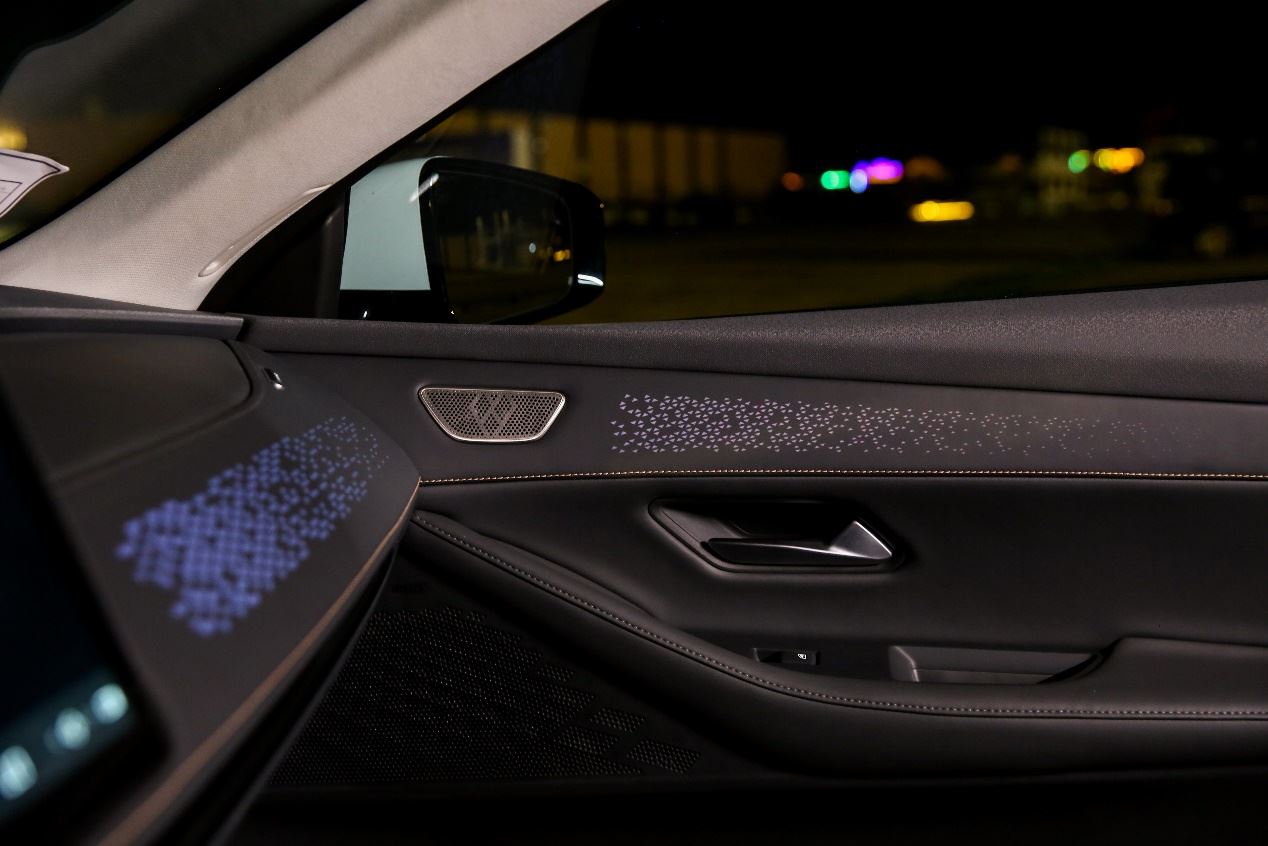 开完朋友的SL03增程版，我放弃了所有的合资燃油中型车