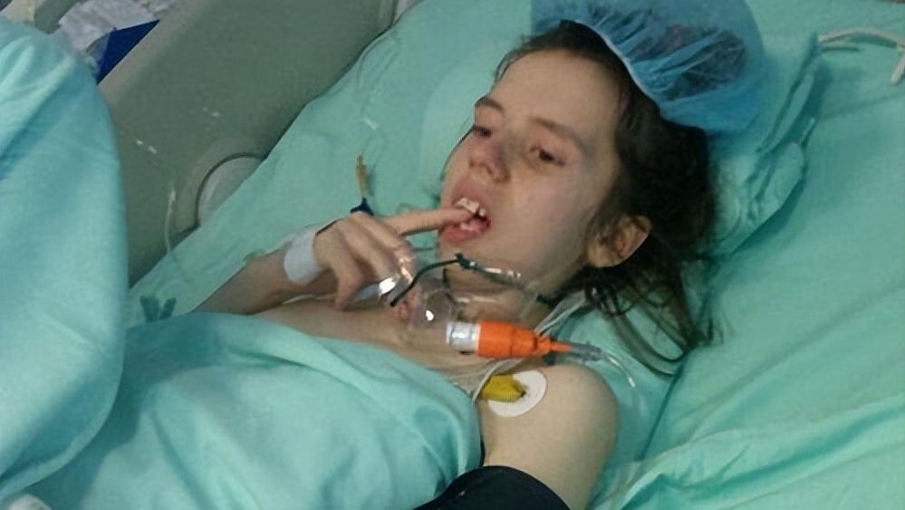 男孩洗澡后昏迷，抢救3小时捡回一条命，夏季谨记洗澡“3不宜”