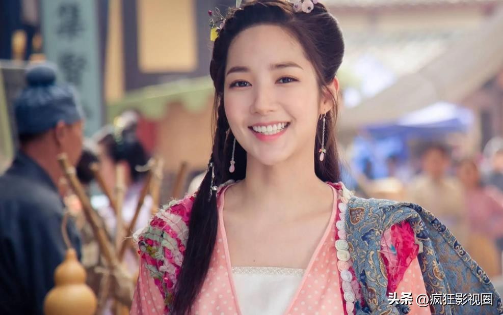 韩国女星朴敏英整容,朴敏英被称为韩国整容界女星范本