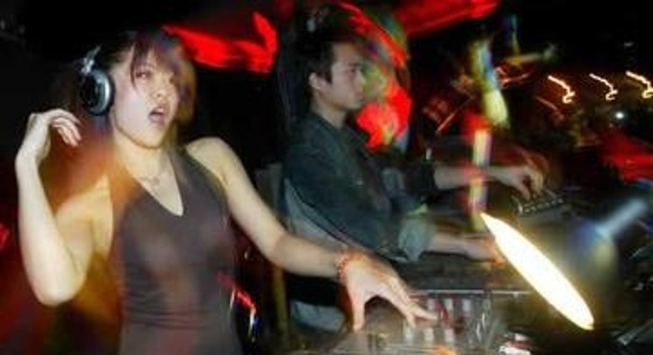 酒吧真实的生活写照,酒吧夜店的生活方式