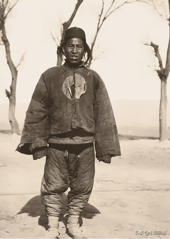 纳粹德国屠杀犹太女人,变态纳粹