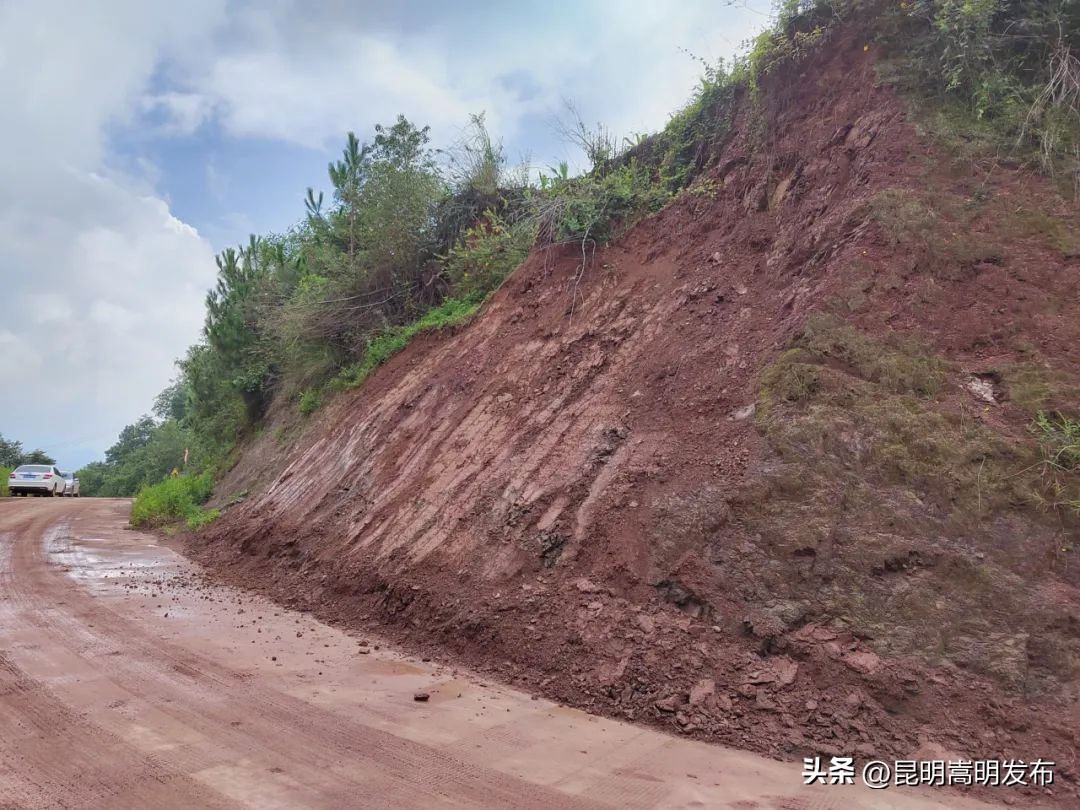 交运集团防汛紧急预案,县公路局全力以赴防汛抢险保畅通