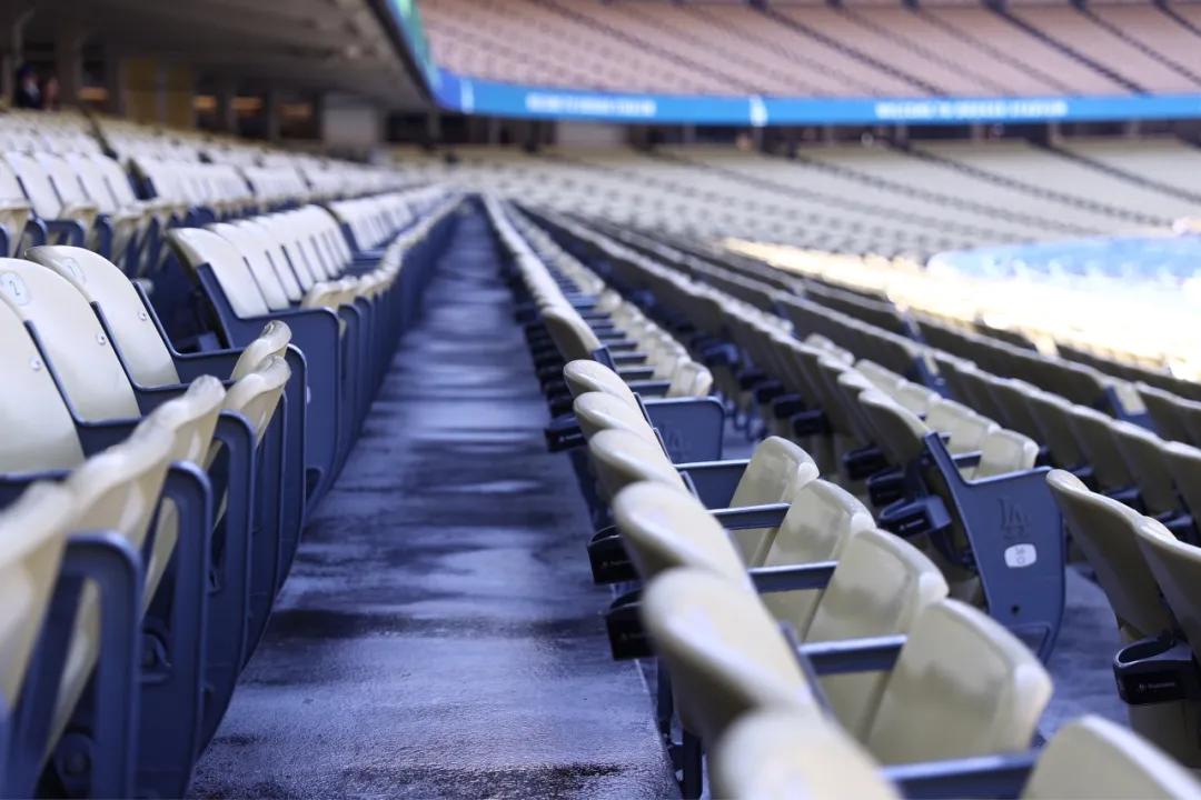 跟着近6万人一起看球是什么体验？来道奇球场就知道了