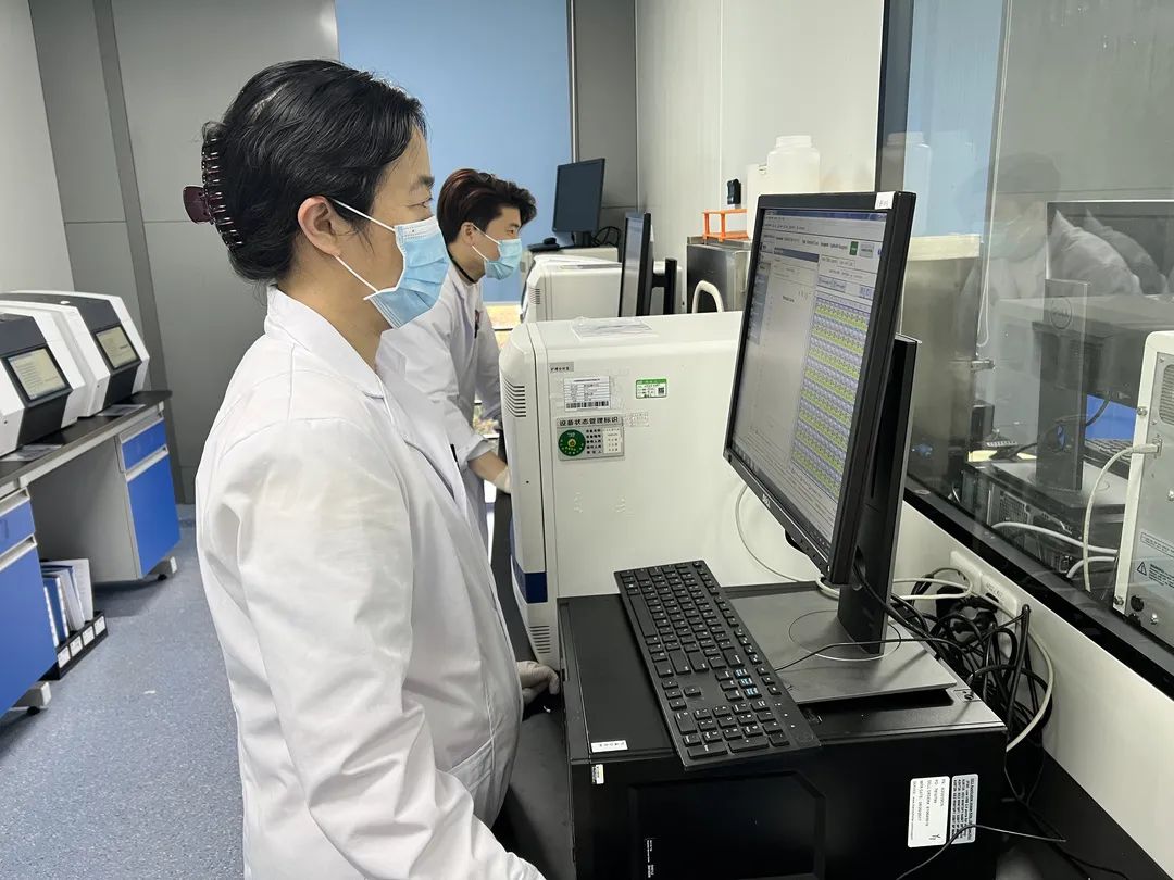 同心协力助力抗疫,坚守抗疫一线参与抗疫工作