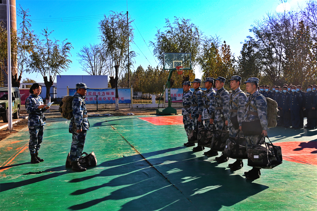 精于业诚于心勤于行,精于心专于业