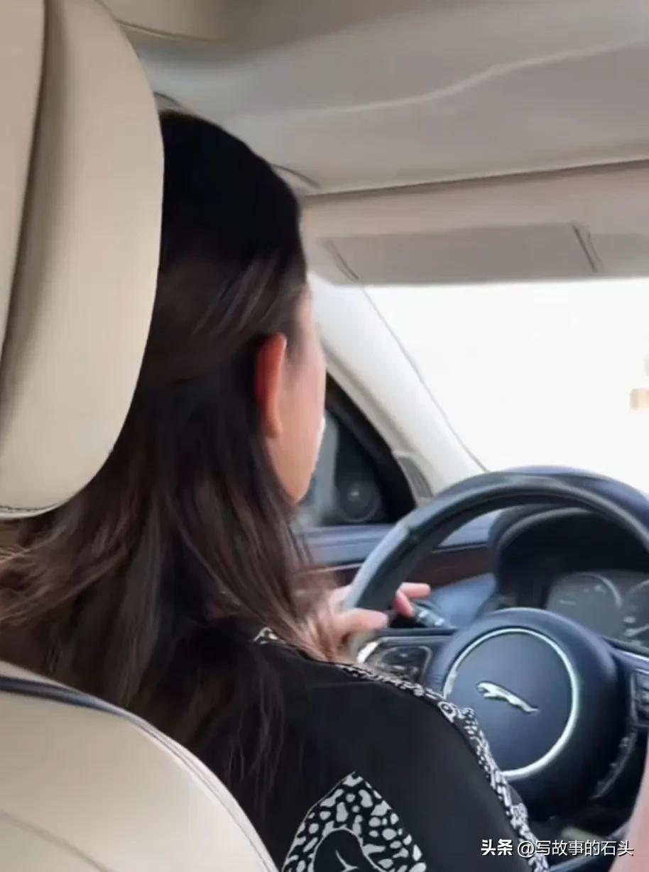 重庆小伙娶迪拜媳妇，生3娃，创业15年逆袭成功，把父亲接到迪拜